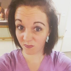 Meet your Posher, Caitlin